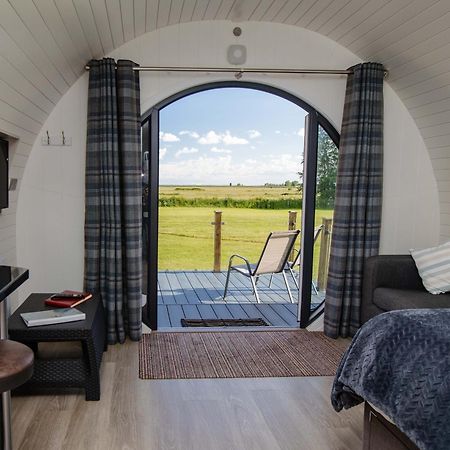 Millview Meadow Retreats Hotel Great Yarmouth Exterior photo